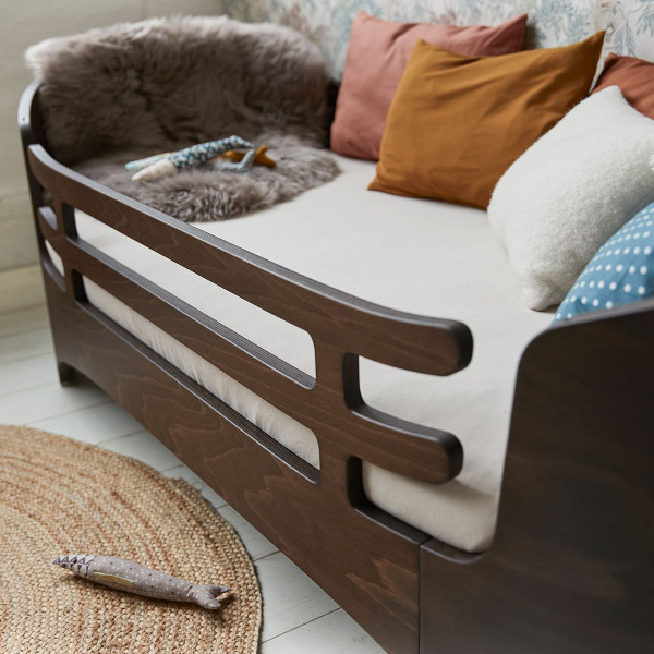 Leander Junior �gy legurul�sg�tl� - Walnut