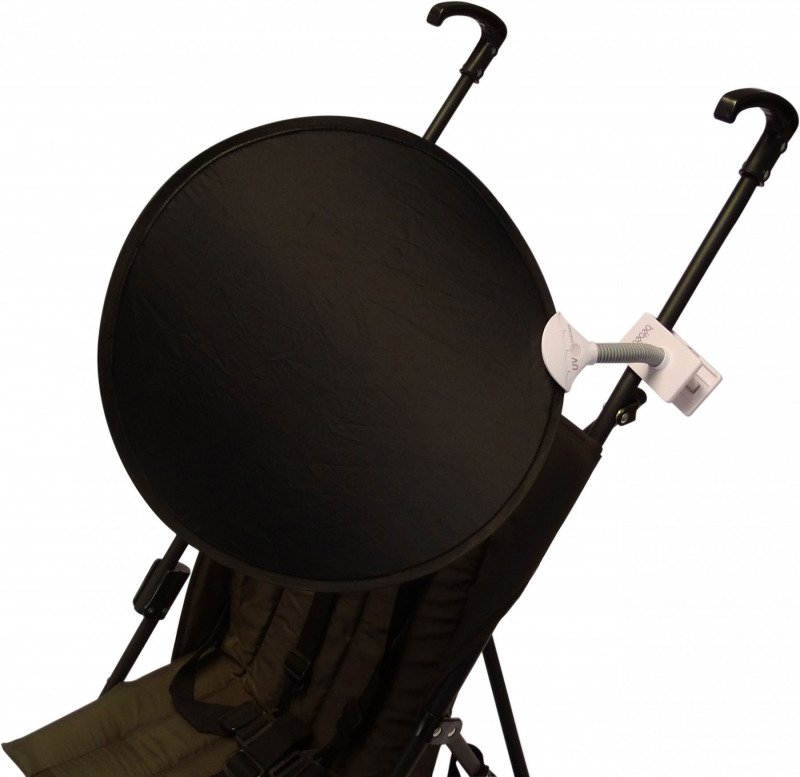 Quax �sszecsukhat� babakocsi �rny�kol� UV jelz�vel